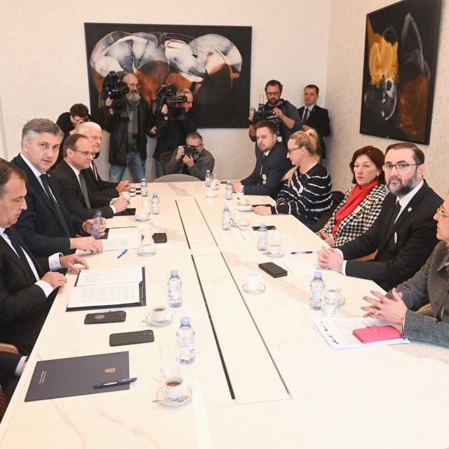 Vili Beroš, Andrej Plenković, Ivana Šmit, Renata Čulinović Čaić, Krešimir Luetić, Natasa Ban Toskić, Marin Smilović