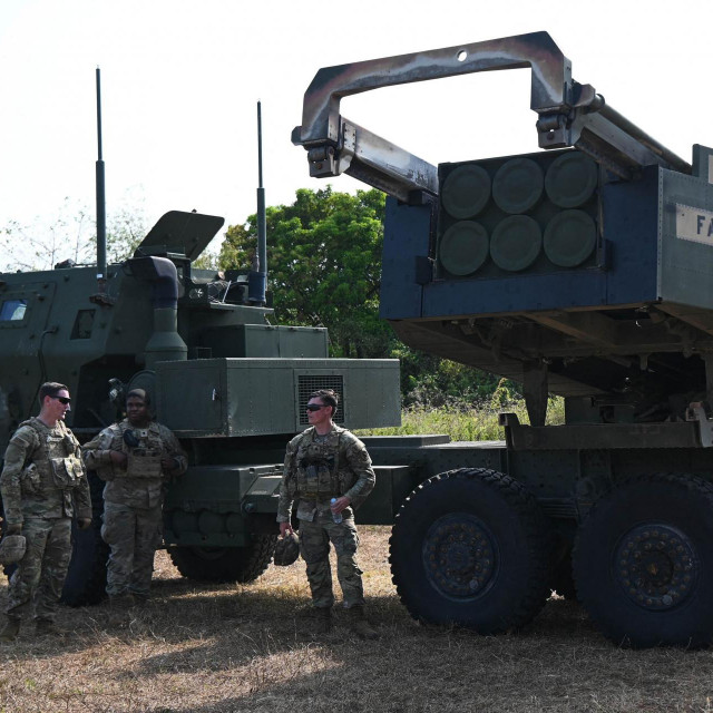 Raketni sistem HIMARS