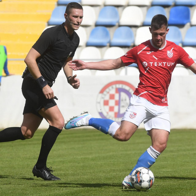 Sudac Dražen Matasović (lijevo)