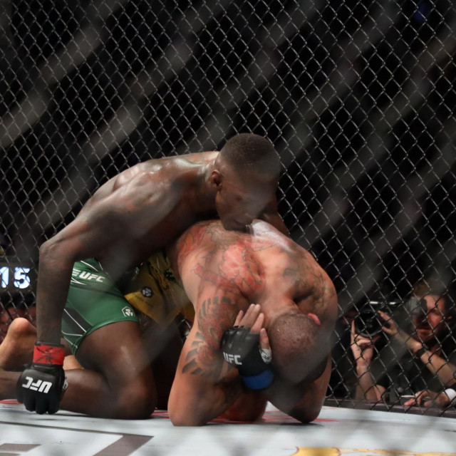 Israel Adesanya vs. Alex Pereira