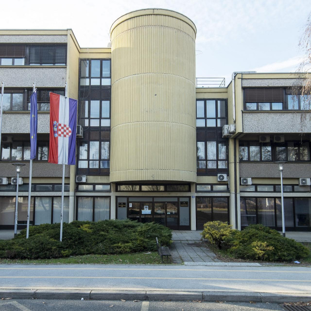 Centar za restrukturiranje i prodaju