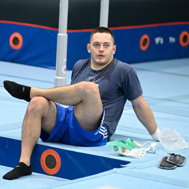 Tin Srbić