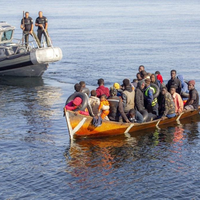 Ilegalni migranti kod Tunisa, ilustracija