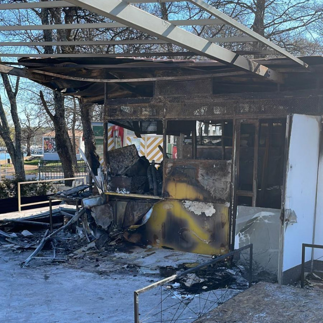 Opožareni objekti u Červar-Poratu