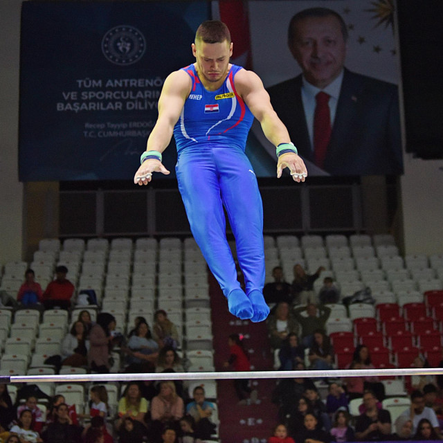 Tin Srbić