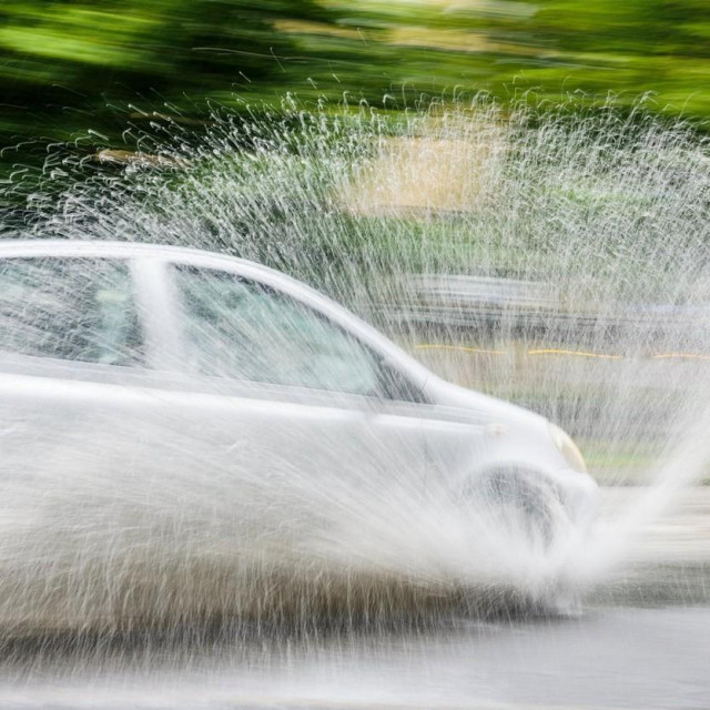 Lokva vode (ilustracija)