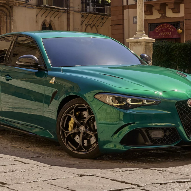 Alfa Romeo Giulia Quadrifoglio 100 Anniversario