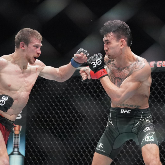 Max Holloway vs. Arnold Allen