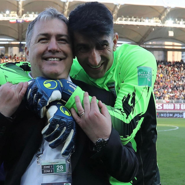 Dragan Skočić i iranski vratar Alireza Beiranvand