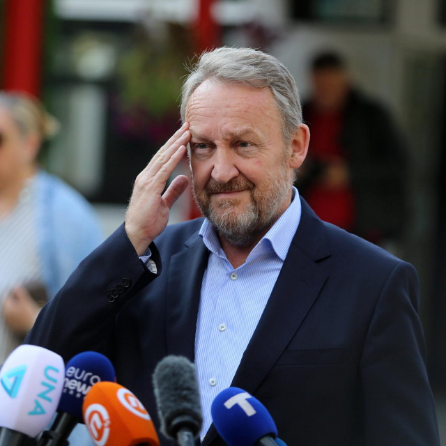 Bakir Izetbegović