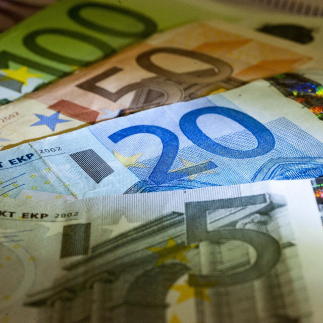 Ilustracija novčanica euro
 