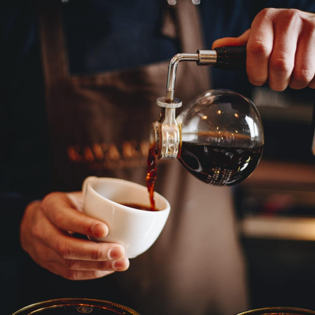 Priprema kave (ilustracija)