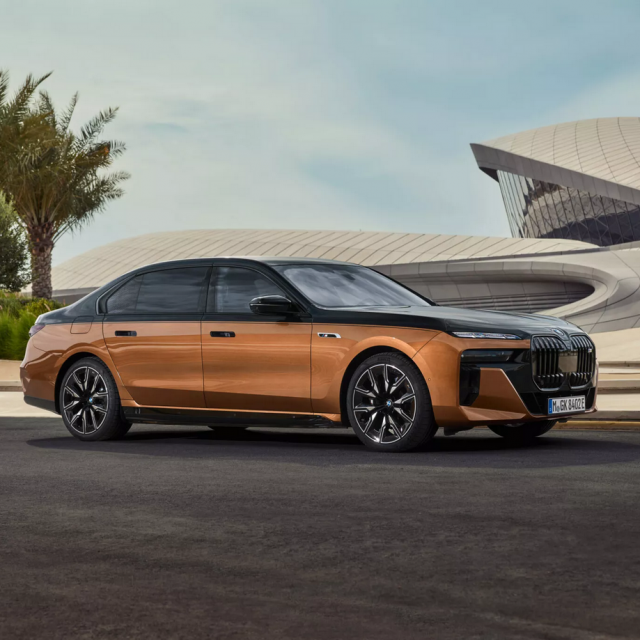 2024. BMW i7 M70 xDrive