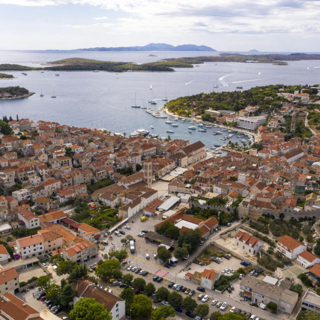 Panorama grada Hvara
 