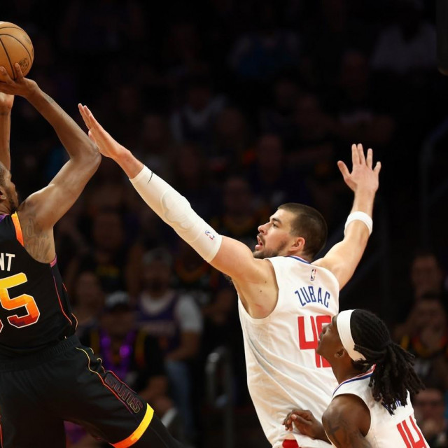Kevin Durant i Ivica Zubac
