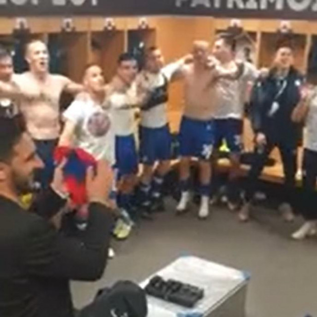 Mario Pašalić je proslavio s mladim Hajdukovim igračima