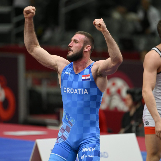Filip Šačić (lijevo)