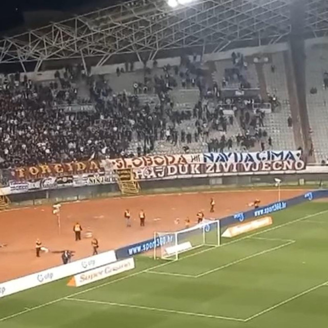 Pozdrav Torcide igračima
