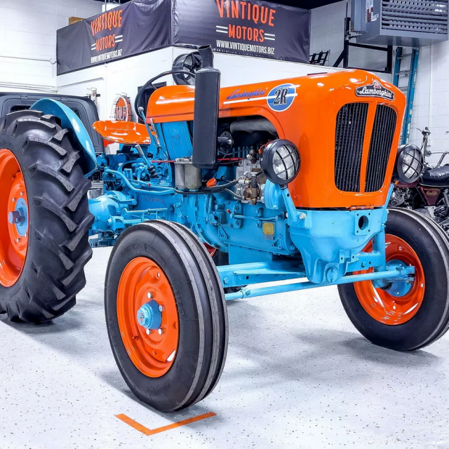 1962. Lamborghini 2R