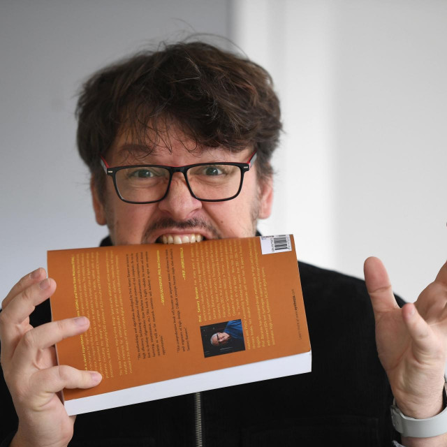 ‘Karakaš ima sjajnu izjavu o očima u kojima se vide nepročitane knjige‘