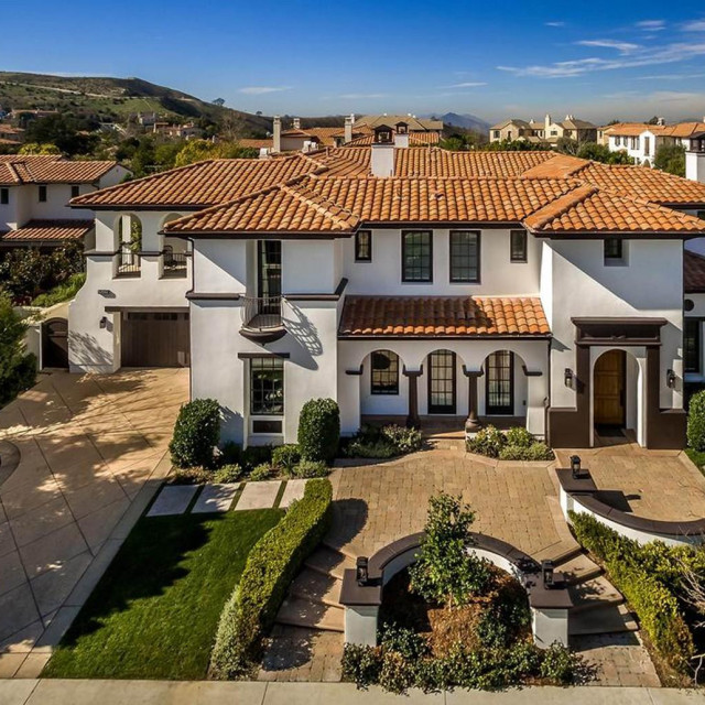 Kuća poznatog bubnjara u Calabasu u Kaliforniji