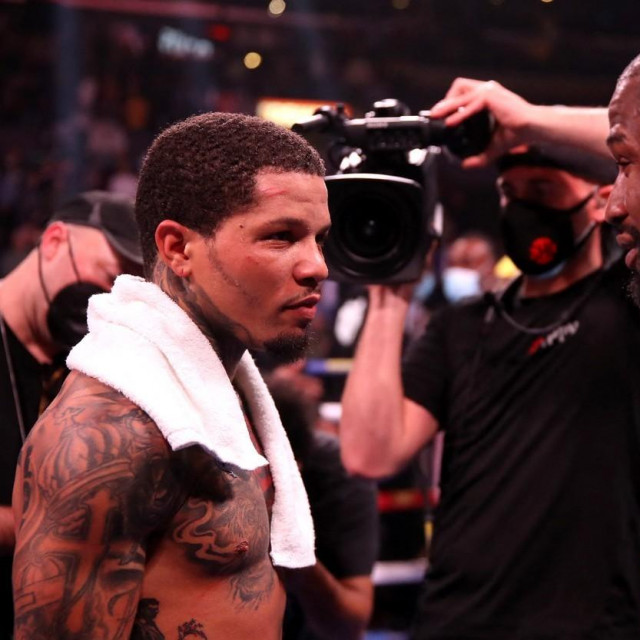 Geronta Davis (lijevo) i Floyd Mayweather (desno)