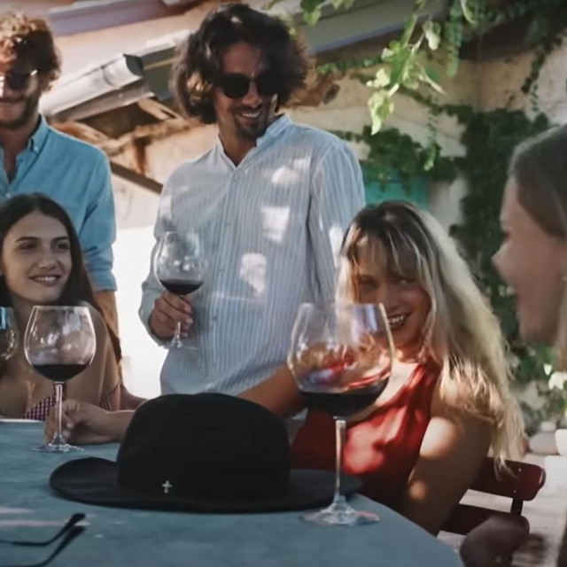 ”Open to Meraviglia”