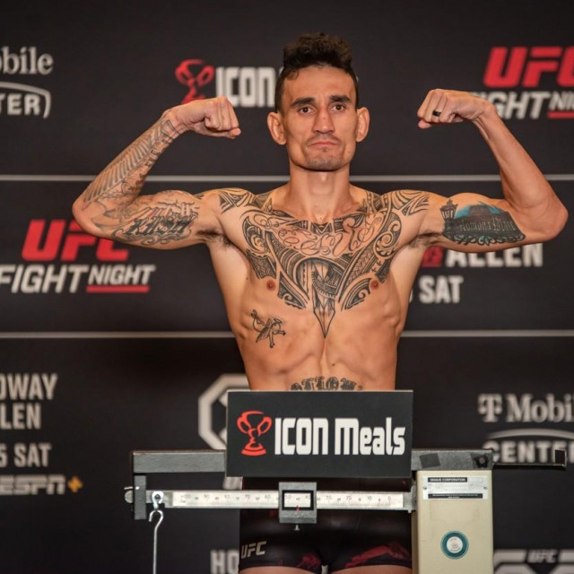 KANSAS CITY, MISSOURI - APRIL 14: Max Holloway weighs in at 146lb for UFC Fight Night Kansas City on April 14, 2023, at the T-Mobile Center in Kansas City, MO.,Image: 769572889, License: Rights-managed, Restrictions: FOR EDITORIAL USE ONLY. Icon Sportswire (A Division of XML Team Solutions) reserves the right to pursue unauthorized users of this image. If you violate our intellectual property you may be liable for: actual damages, loss of income, and profits you derive from the use of this image, and, where appropriate, the costs of collection and/or statutory damages up to $150,000 (USD)., Model Release: no, Credit line: Matt Davies/PxImages/Icon Sportswire/Newscom/Profimedia