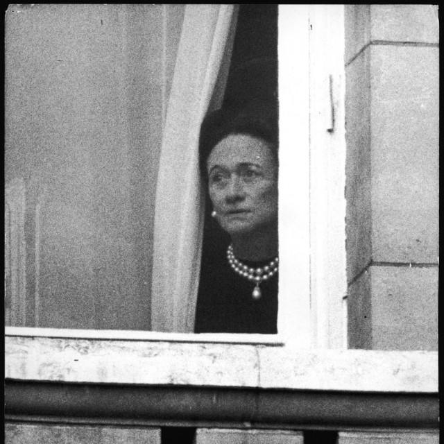 Wallis Simpson u Buckinghamskoj palači nakon suprugova sprovoda 1972. godine