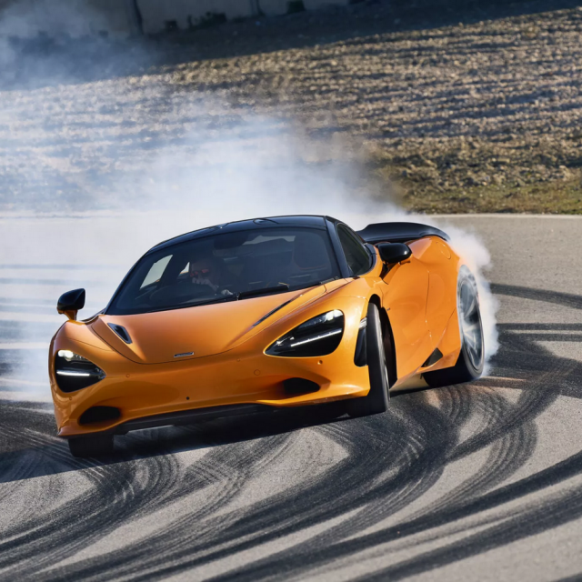 2024. McLaren 750S
