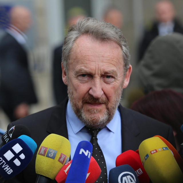 Bakir Izetbegović