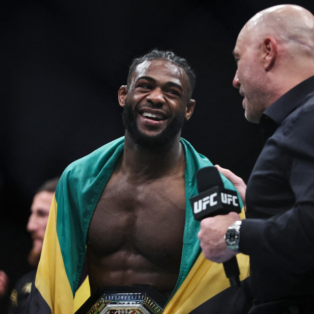  Aljamain Sterling i Joe Rogan 
