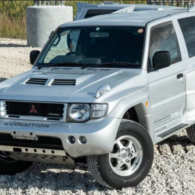 Mitsubishi Pajero Evolution
