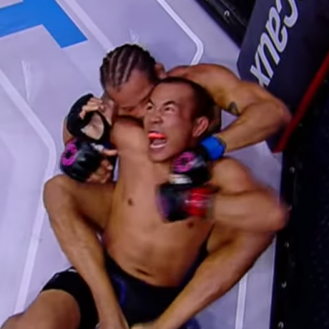 Thiago Oliveira (donji) i Erkin Darmenov