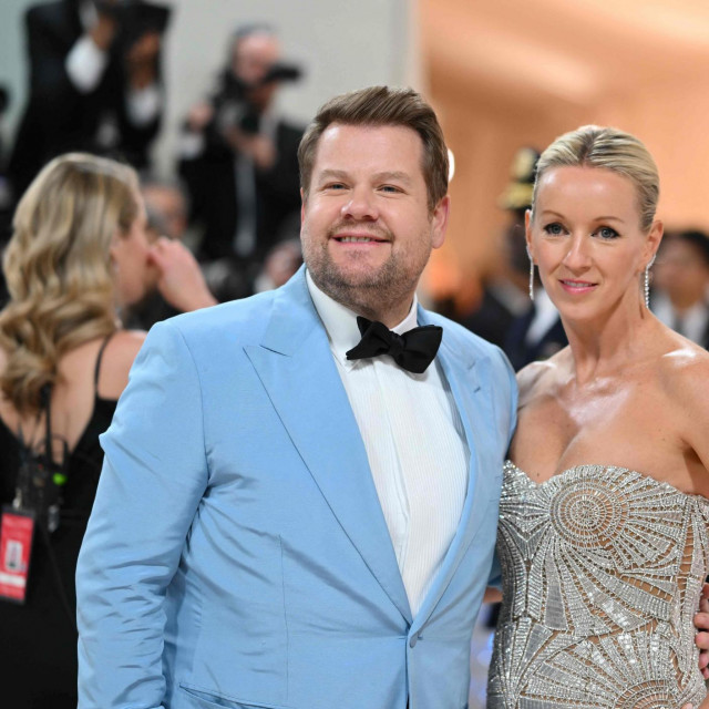 James Corden i Julia Carey