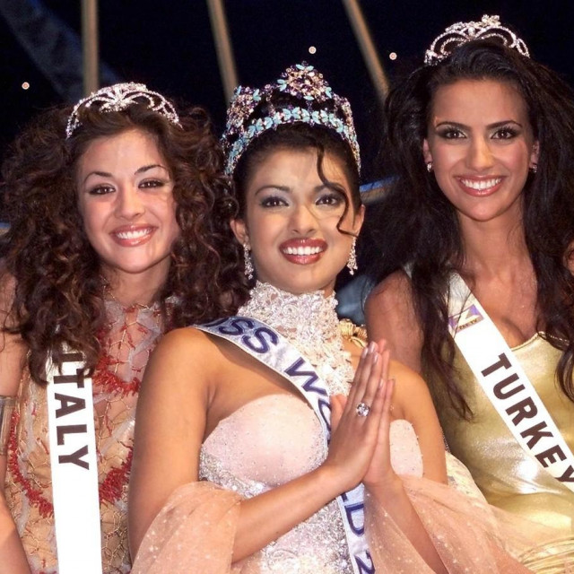 18-ogodišnja Priyanka Chopra nakon što je osvojila titulu Miss Universe