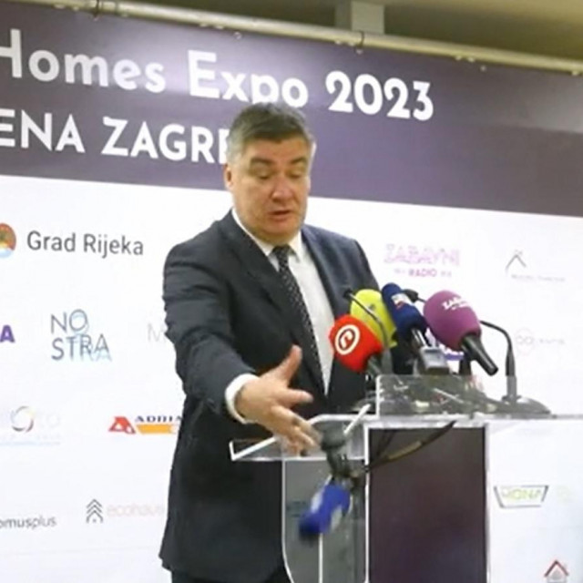 Milanović lovi mikrofom