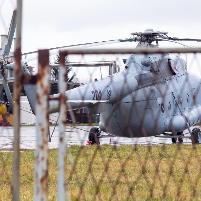 Dva helikoptera Mi-8 koje Hrvatska pokljanja Ukrajini