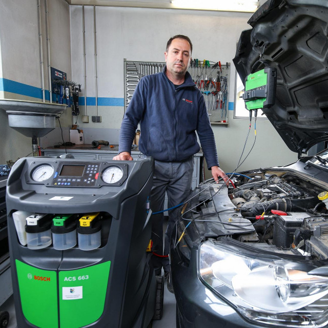 Alen Kupinić, vlasnik automehaničarskog obrta Alen