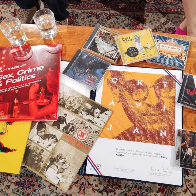 Iz emisije Posebni dodaci