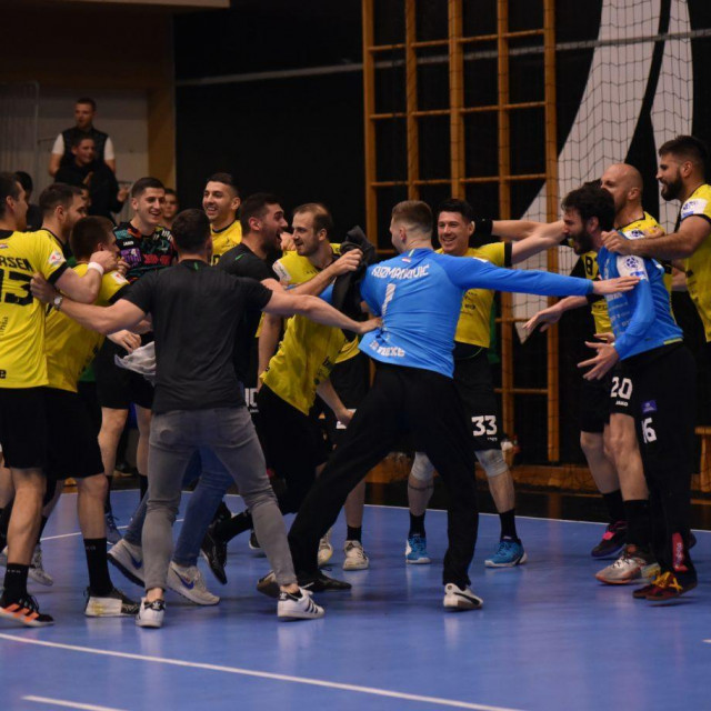 Slavlje Našičana nakon velike pobjede