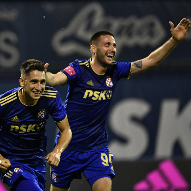 Duje Čop (desno) u dresu Dinama