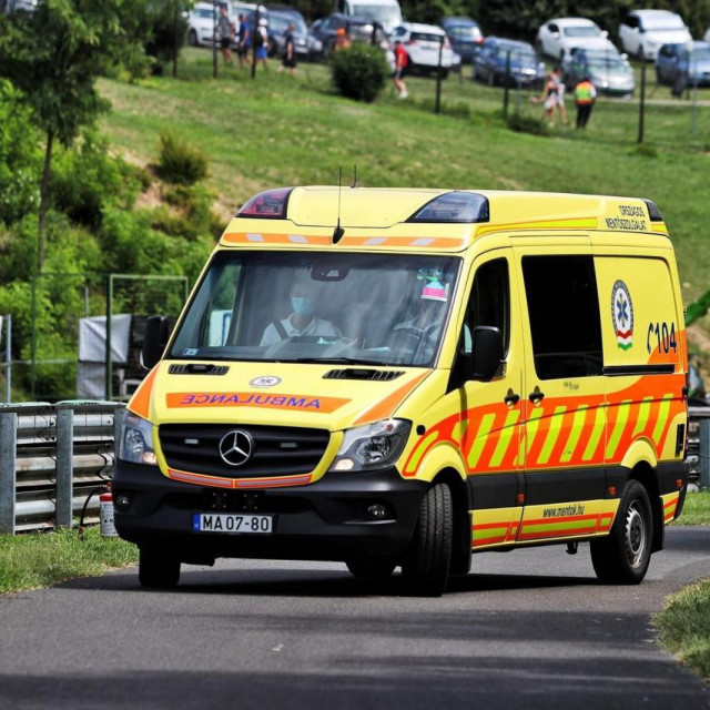 Mađarska hitna pomoć; ilustracija