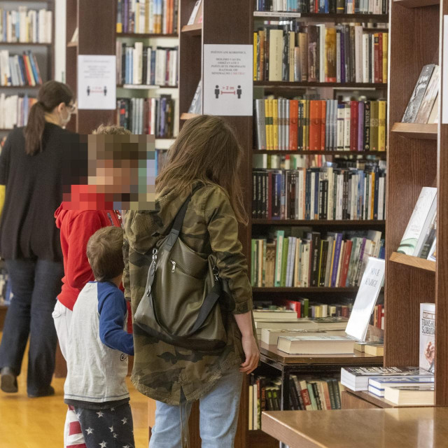 Knjižnica (ilustracija)