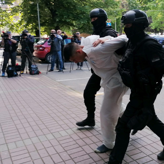 Provođenje masovnog ubojice

 