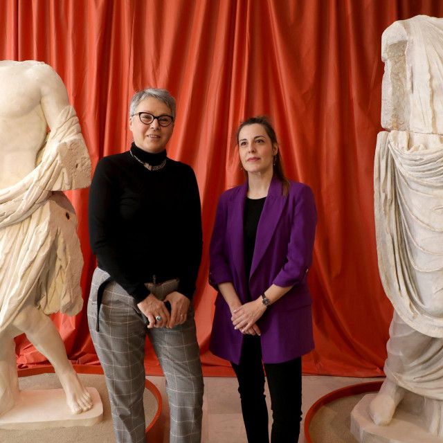 Autorice izložbe Jasmina Bavoljak i Jelena Jovanović