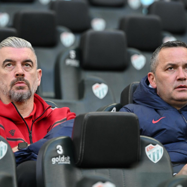 Stipe Pletikosa, Marijan Kustić