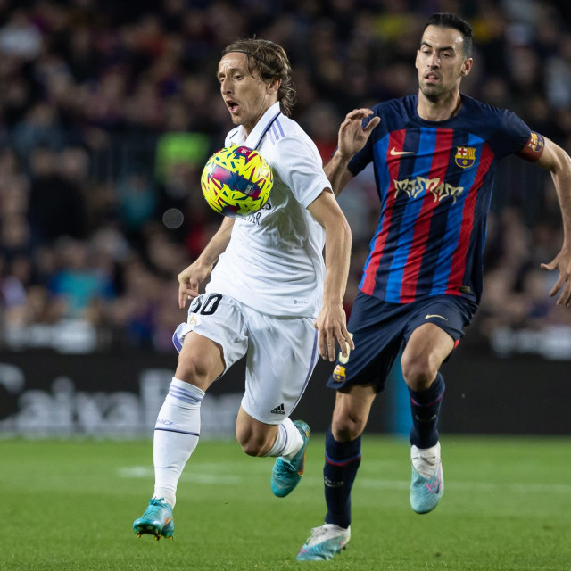 Luka Modrić i Sergio Busquets
