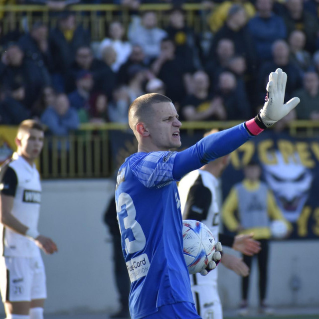 Dinko Horkaš je od prošloga ljeta član bugarskog prvoligaša Lokomotiva iz Plovdiva