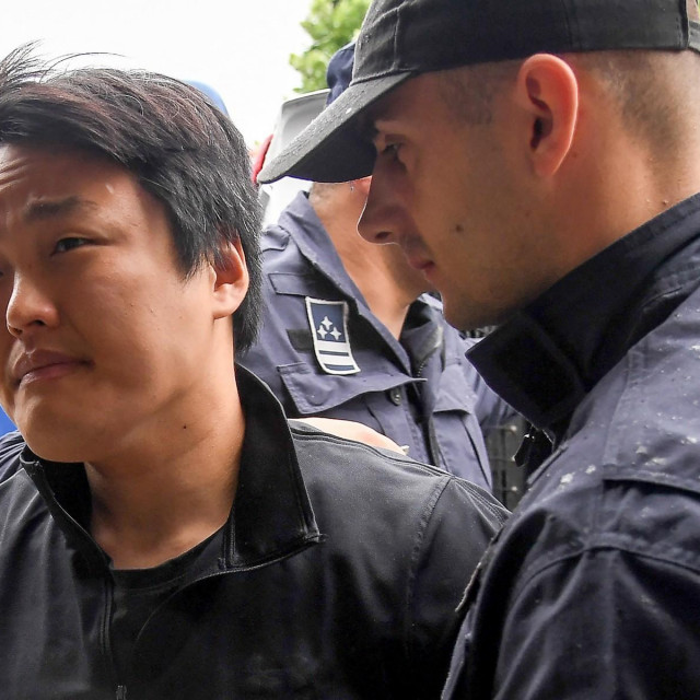 Do Kwon s policajcem